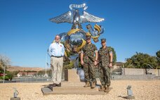 eagle globe anchor sculpture